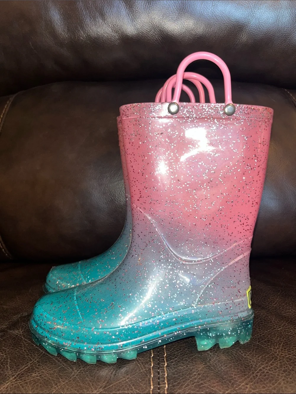 Western Chief bright glitter